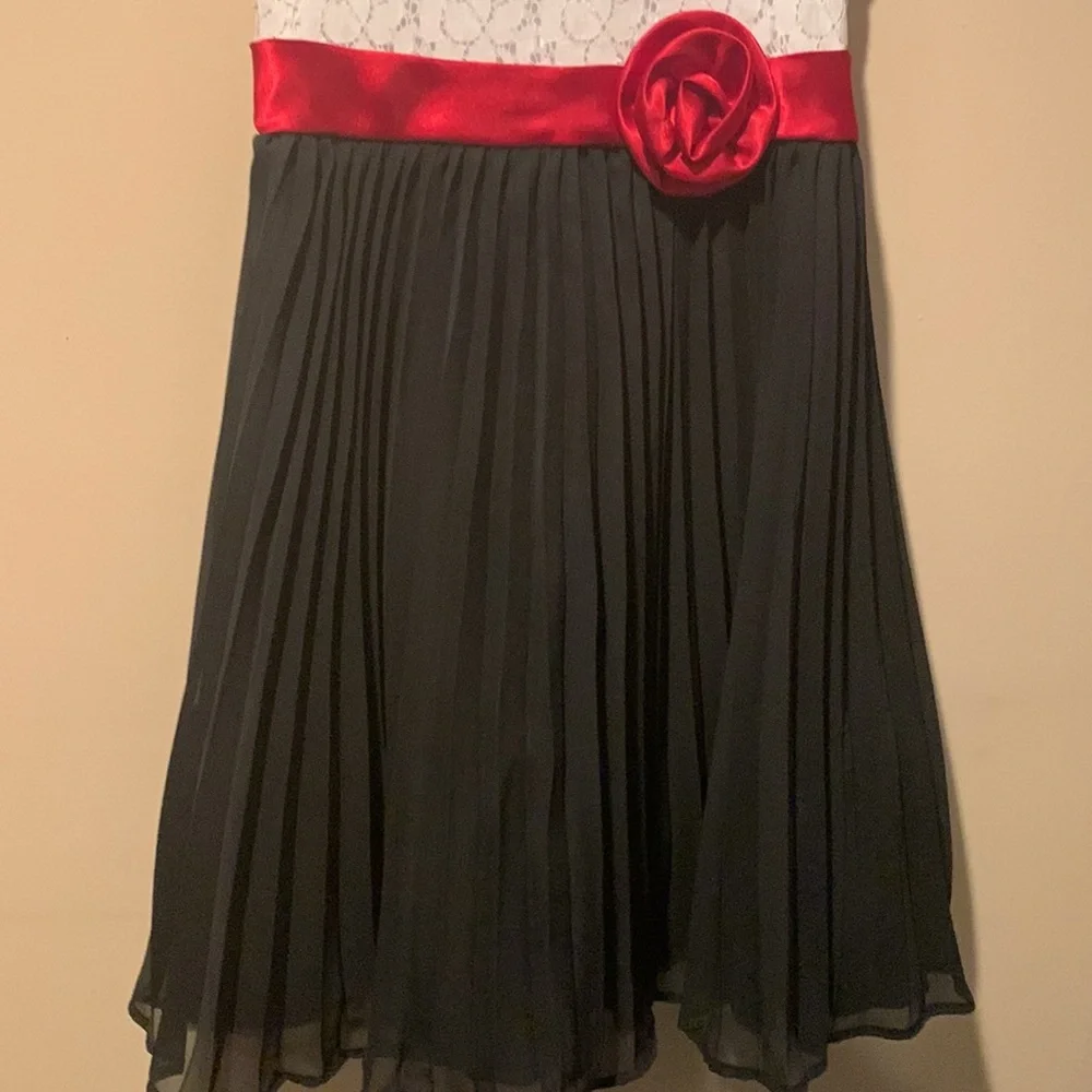 Emily West elegant girls dress - Picture 4 of 8